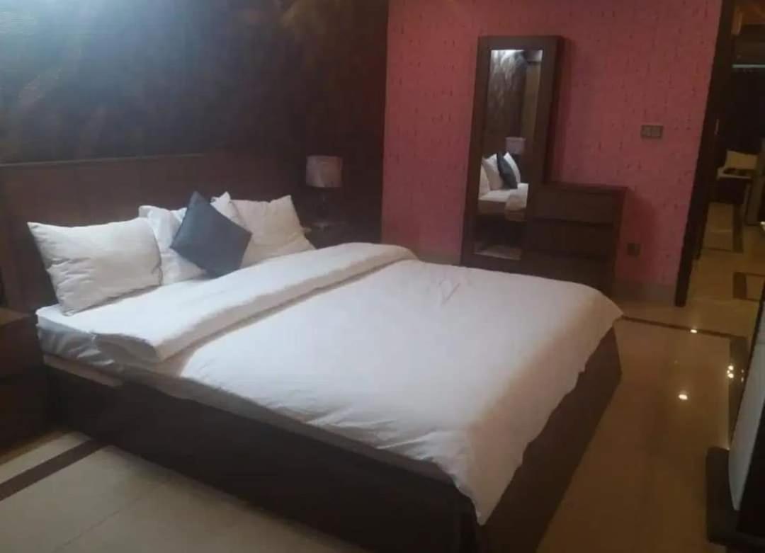 Pyramid International Guest House Ισλαμαμπάντ Εξωτερικό φωτογραφία