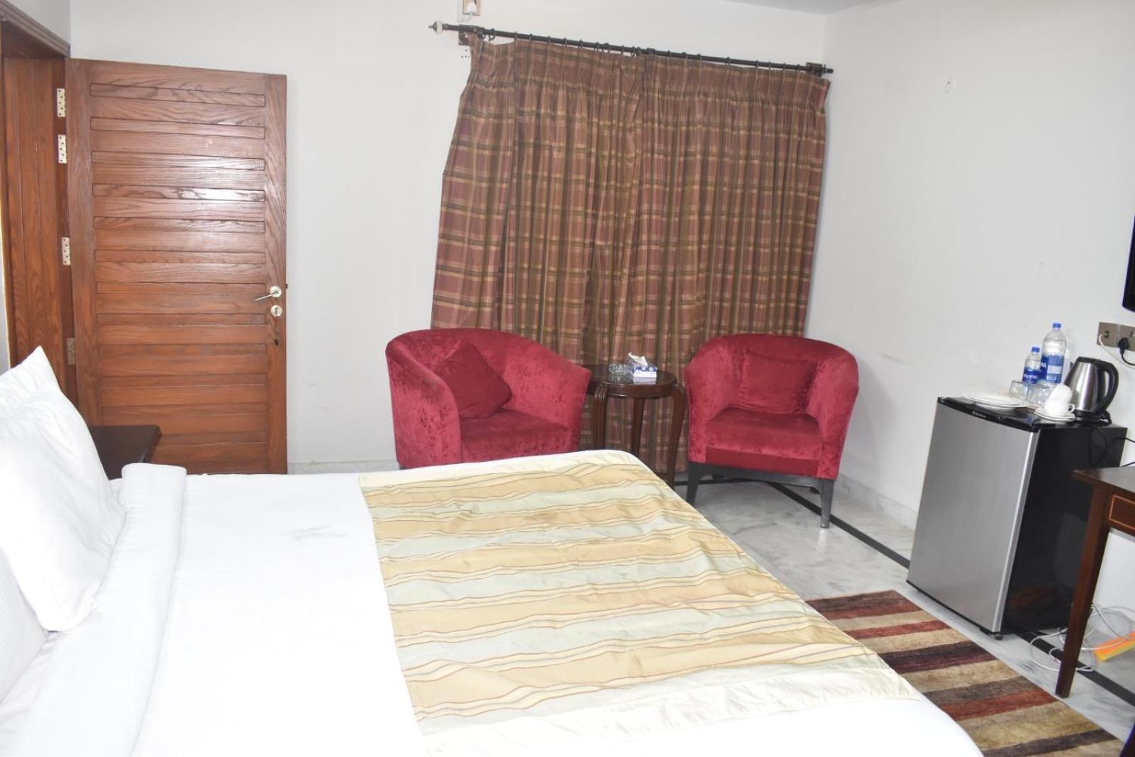 Pyramid International Guest House Ισλαμαμπάντ Εξωτερικό φωτογραφία
